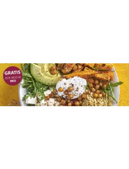Bunte Buddha Bowl mit Schmand-Dip