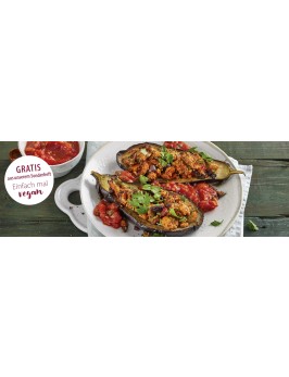 Gefüllte Auberginen sizilianischer Art mit Tomaten-Kapern-Sugo