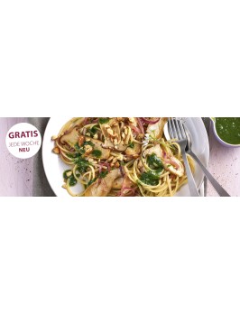 Pasta mit Kräuterseitlingen, gerösteten Mandeln und Bärlauchöl