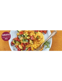 Pesto-Rosso-Polenta mit Zucchini-Paprika-Gemüse